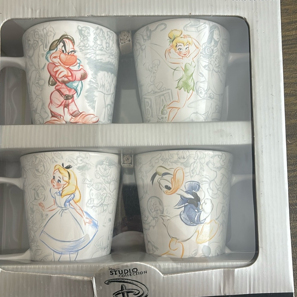 NEW NIB Disney 4 Mugs Tinkerbell Donald Grumpy Alice